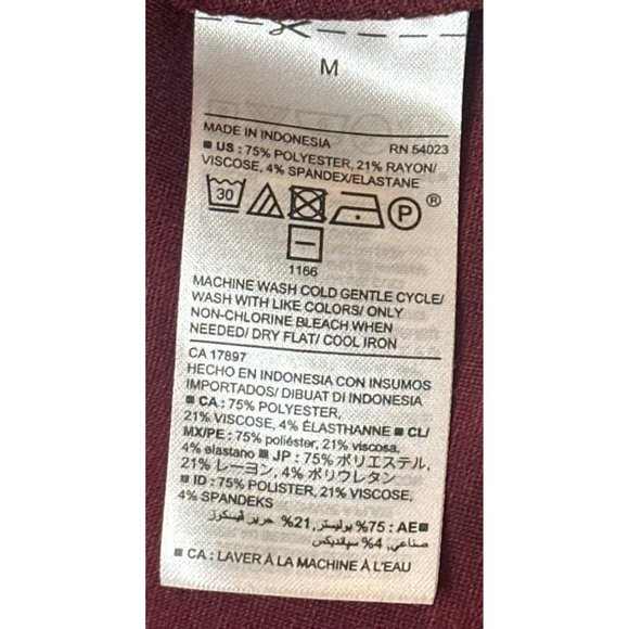 Women’s Old Navy Brand Flared Skirt Red Polyester Blend Junior's Size Medium - Picture 10 of 12